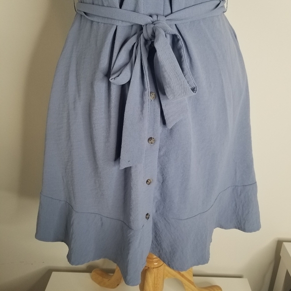 Lucky Brand Blue Crepe Button Front Tie Waist Dress Size L Flutter Sleeves - Picture 8 of 14